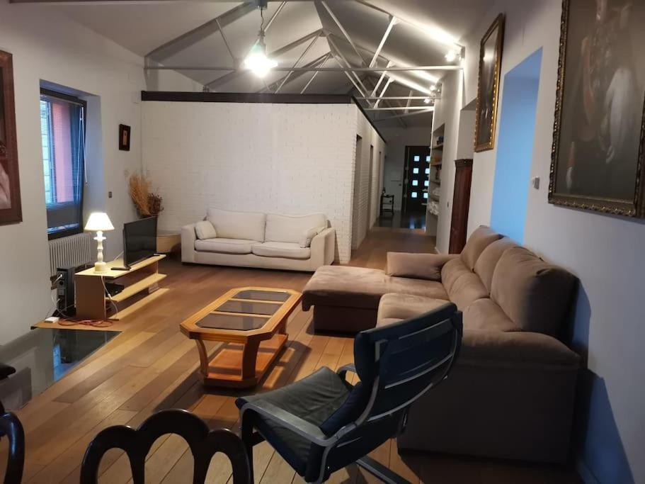 Casa Bajo El Acueducto Con Plaza De Garaje Βίλα Σεγκόβια Εξωτερικό φωτογραφία