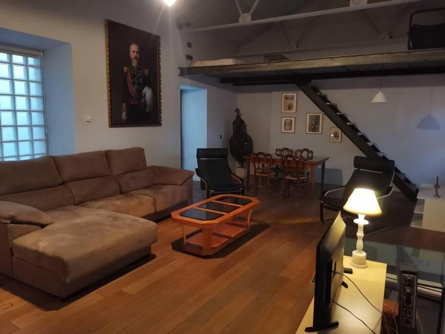Casa Bajo El Acueducto Con Plaza De Garaje Βίλα Σεγκόβια Εξωτερικό φωτογραφία